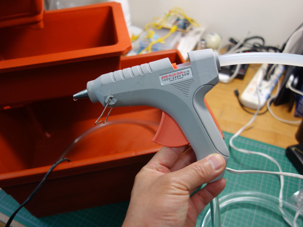 Hot glue gun Makeshift Engineer