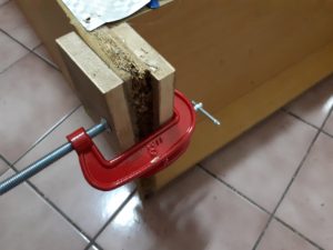 Clamp the particle board